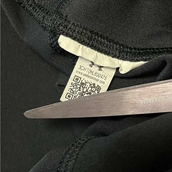 Under Armour Set of Two Black Leggings; one cropped, one full length. Women’s XL - Picture 13 of 13